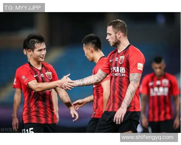 仁川与杭州绿城激战正酣比赛结果揭晓引发球迷热议